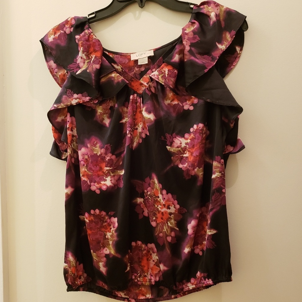 Black with Floral Design Ruffled Sleeved Blouse